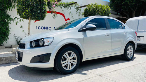 Imagen 5 de 8 de Chevrolet Sonic 1.6 Lt At 4 P 2016