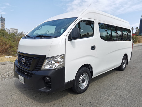 Imagen 1 de 13 de Nissan Urvan 2019 Ventanas Amplia