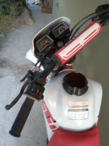 Imagen 11 de 14 de Moto Yamaha Xt 350