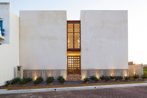 Casa De Arquitectura Única En Veracruz, Disfruta La Sensación De Estar En Una Hacienda. 