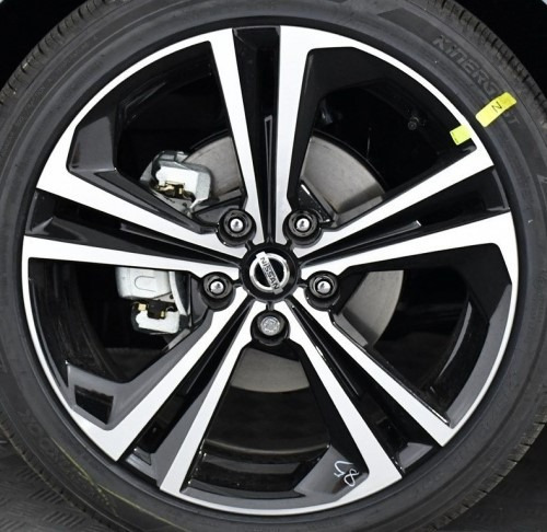 Rin Aluminio Nissan Sentra Color Gris