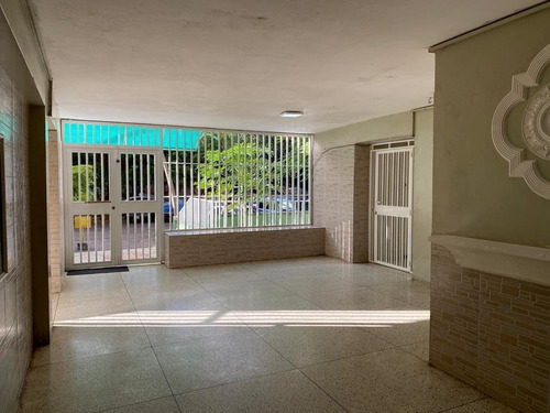 Imagen 1 de 10 de Apartamento En Residencias Vista Larga, Villa Central