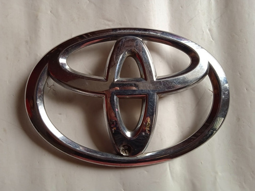 Emblema De Parrilla Toyota Tacoma 2008 Original 