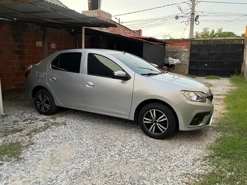 Renault Logan 1.6 Expression / Life +