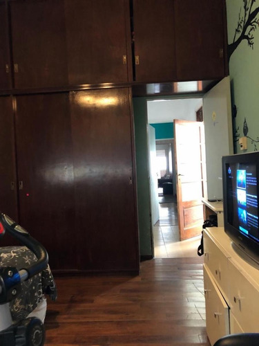 Imagen 7 de 16 de Casa 7 Ambientes. En Lote Propio De 8,12 X 35. Oportunidad