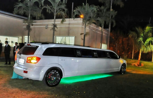 Locação De Limousine - Dodge Journey Em Até 12x