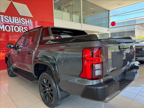 Mitsubishi Triton 2.4 BITURBO DIESEL CD KATANA 4X4 AUTOMÁTICO