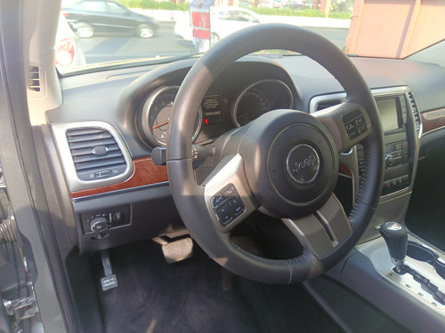 Jeep Grand Cherokee Limited V6 4x2 At