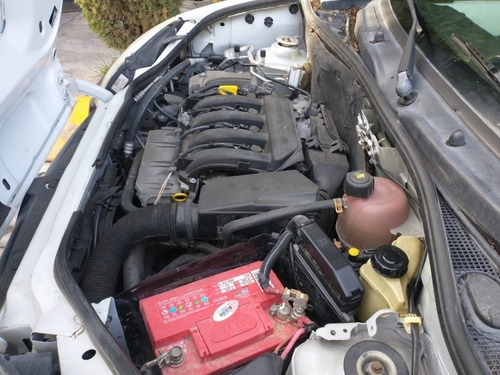 Imagen 11 de 12 de Renault Kangoo 1.6 Aa Mt 2015