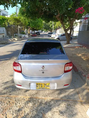 Renault Logan 1.6 Authentique