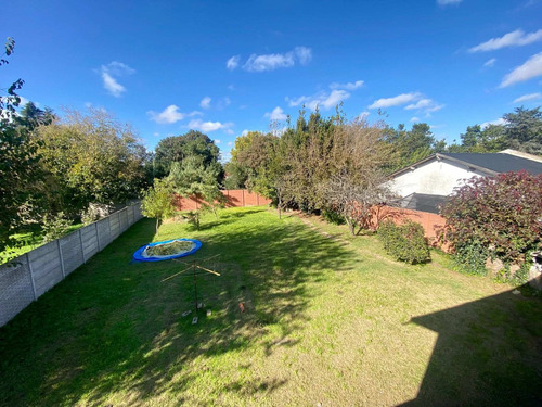 Venta Casa 6 Ambientes Cochera Longchamps