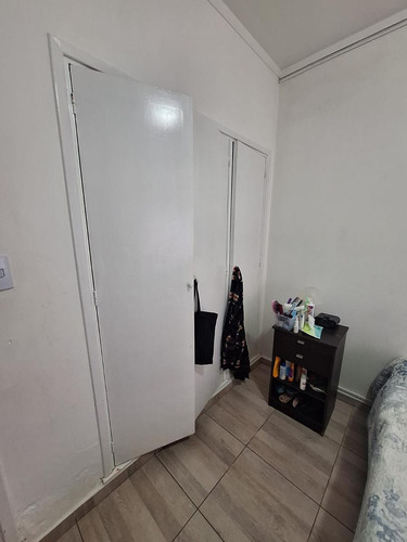 Ph En Planta Baja De Tres Ambientes Con Patio. Chacabuco 3700