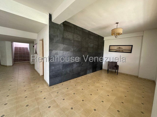 Maribel Morillo Asesor Inmobiliario De Rentahouse Vende Comodo Y Practico Apartamento; 3 Hab. Y 2 Baños; Condominio Con Piscina Y Planta Electrica; Este De Barquisimeto Lara