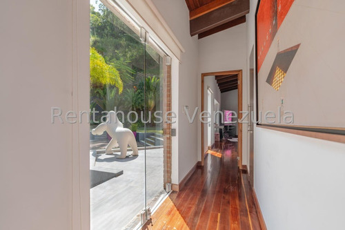Hermosa Casa De 1 Nivel En Venta Ubicada En La Lagunita Country Club 25-7758