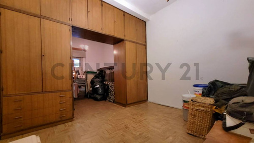 Venta De Casa 3 Ambientes En Valentín Alsina, Lanús