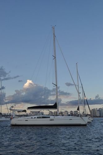 Velero Beneteau Oceanis 49, Año 2009