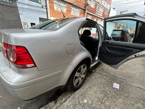 Volkswagen Jetta V 1.8 Comfortline