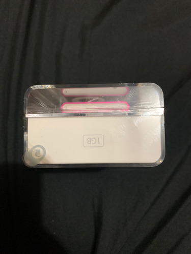 Apple Ipod Shuffle 2da Generación Rosa (1 Gb) Mb812ll/a Rosa (Usado)