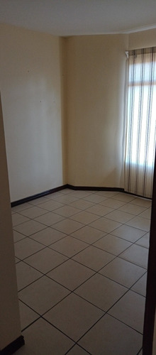 Imagen 14 de 22 de Alquilo Casa Con Zona Verde