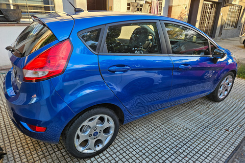 Ford Fiesta Kinetic 1.6 Design 120cv Titanium