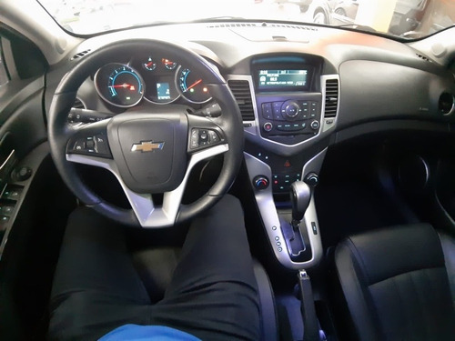 Imagem 4 de 10 de Chevrolet Cruze 2012 1.8 Lt Ecotec 6 Aut. 4p