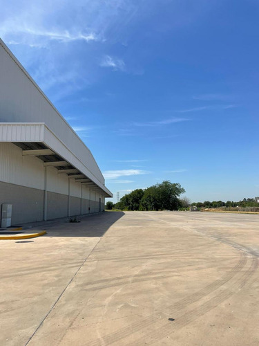 Nave Industrial / Logísticas De 11.200 M² - Las Toscas - Esteban Echeverria
