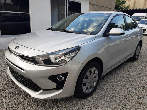 Kia Rio 1.6 L Sedan At