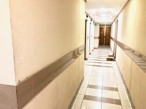 Oficina Con 2 Privados 2 Baños Piso Flotante