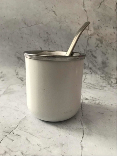 Imagen 2 de 4 de Mate De Acero + Bombilla Colores Lisos