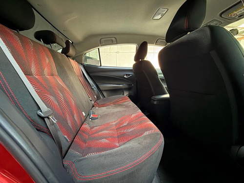 Toyota Yaris S. SEDAN