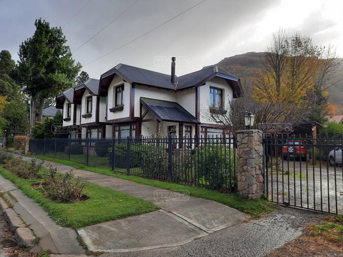 Turístico Cabaña En Venta Ubicado En Centro, San Martin De Los Andes, Patagonia