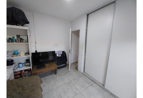 Casa Con Patio Muy Amplio C Pileta - Calefon Solar - Porton Automatico - 3 Split Frio-calor - Sólo 1 Año De Antigüedad.
