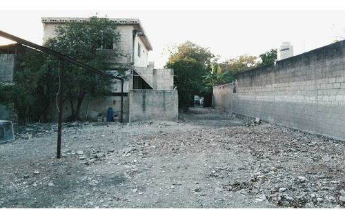 Terreno De 751.97 M2 En Venta O Renta En El Barrio De San Sebastián