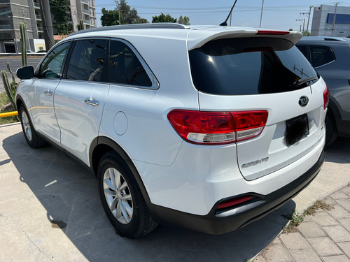 Kia Sorento 2.4 Lx At