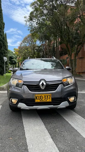Renault Stepway 1.6 Intense Automática