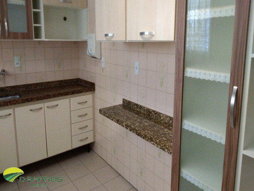 Imagem 7 de 23 de Excelente Apto De Alto Padrão No Centro - Laminado - Arm. Planejado Para Os Dorms, Coz., Banh., E Lavanderia - Andar Alto. - 4573 - 34354963
