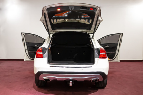 Imagen 11 de 15 de Mercedes Benz Gla250