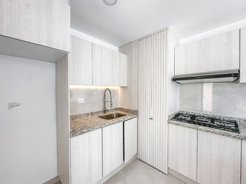 Casa En Venta Con Recámara En Planta Baja En Parque Veracruz.