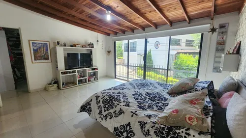 Casa En Venta En Poblado-los Gonzáles. Cod V12074