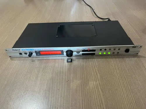 Módulo Sintetizador Vintage Roland Xv 5050 | MercadoLivre