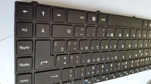 Imagen 3 de 3 de Teclado Toshiba C840d C845 S845 L840 L830 L845 C800 Nuevo Sp