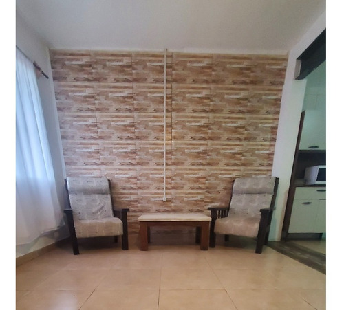 Casa Completa De 2 Pisos Para 8 Personas.