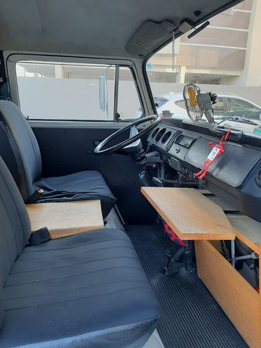 Imagem 5 de 14 de Volkswagem Kombi Home