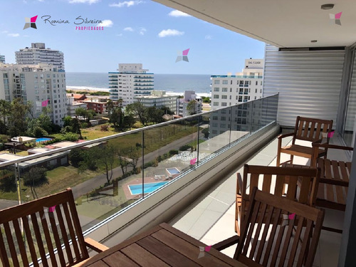 Venta De Apartamento De 2 Dormitorios En Torre Esmeralda Punta Del Este 