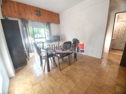 Imagen 3 de 12 de Bonito Departamento 2 Amb. - Con Cochera Cubierta