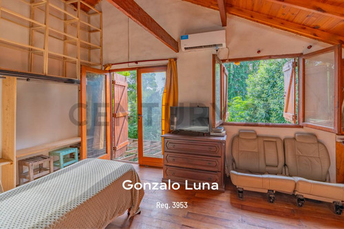 Venta De Casa En El Bosque Peralta Ramos En La Ciudad De Mar Del Plata.
