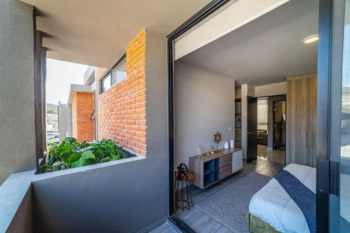 Imagen 18 de 26 de Casa En Zibata. 3 Recamaras. Paneles Solares En Areas Comunes Y Vialidades. Exclusividad. Excelente Arquitectura. Plusvalia De Mas 15%. Pregunta Por Los Esquemas De Pagos Y Descuentos