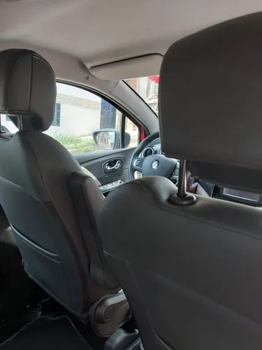 Renault Captur 2.0 Intens Automática