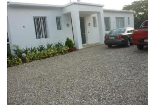 #23-3794 Casa Moderna En La Lagunita Country Club