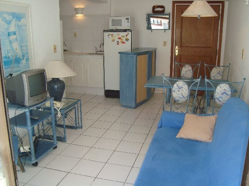 Venta De Apartamento 2 Dormitorios En Península